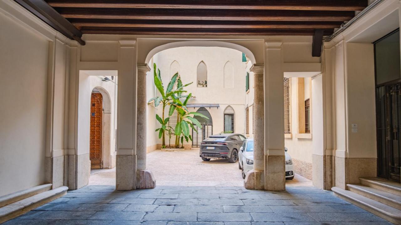 Residenza Corte Carnesali - Italian Homing Appartement Verona Buitenkant foto